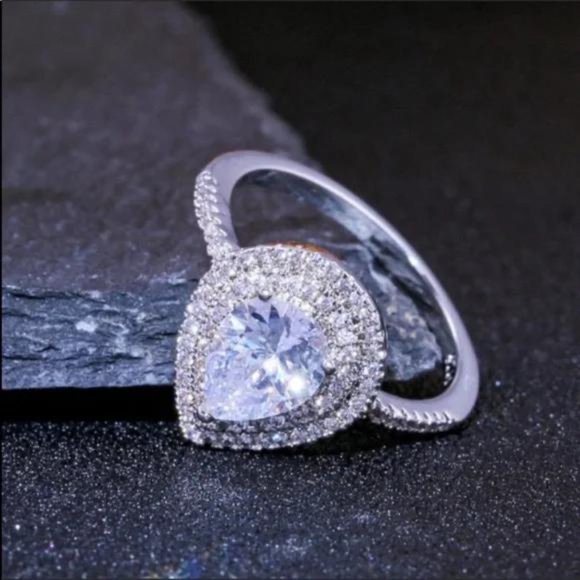 NEW PEAR CUT 925 STERLING STERLING DIAMOND RING, CUTE RING, SHINY RING. - Picture 6 of 6